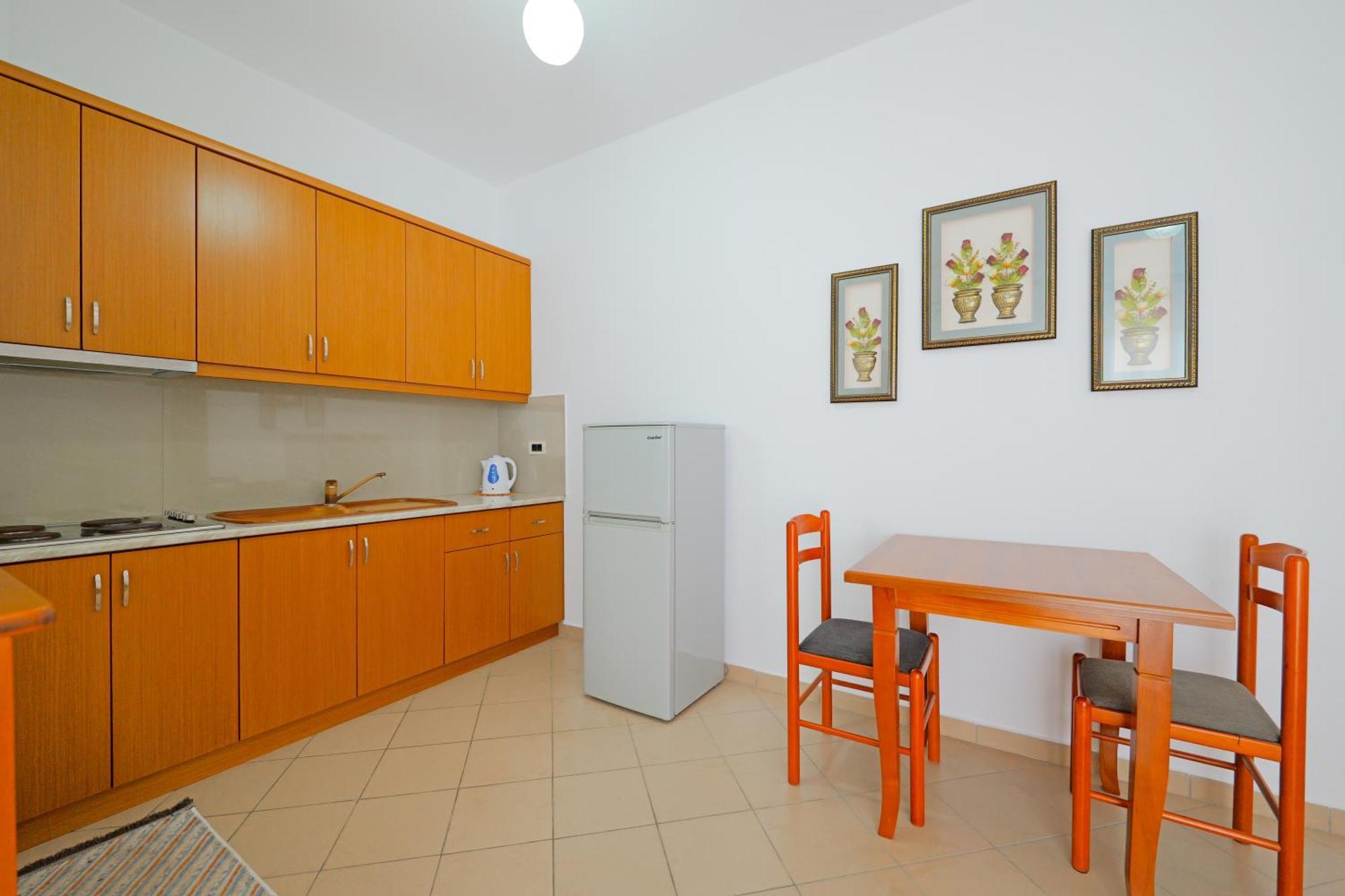 Vila Marina Apartments Саранда Экстерьер фото